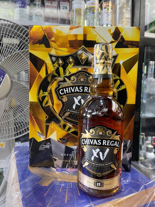 Chivas 15 hộp quà 2025